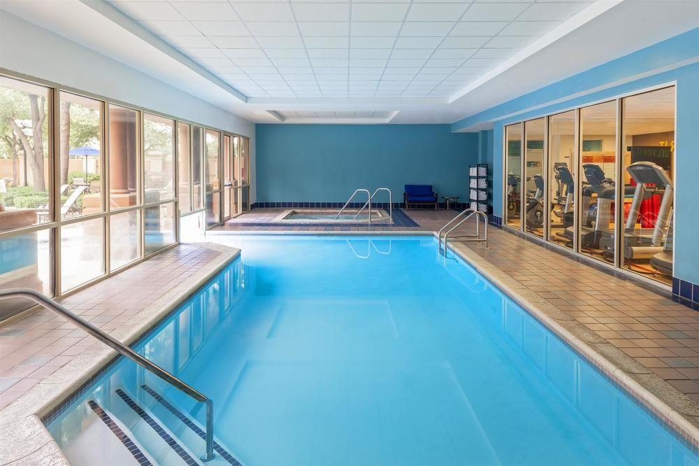 Sheraton Suites Market Center Даллас Екстер'єр фото